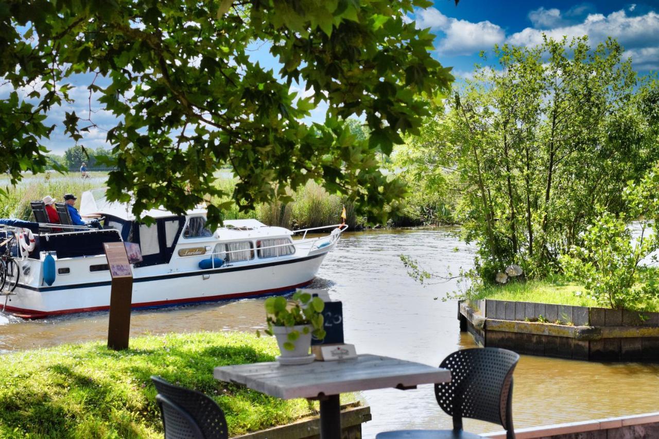 Chalet Met Loft - Vakantiepark De Schreiershoek Dokkum Eksteriør billede